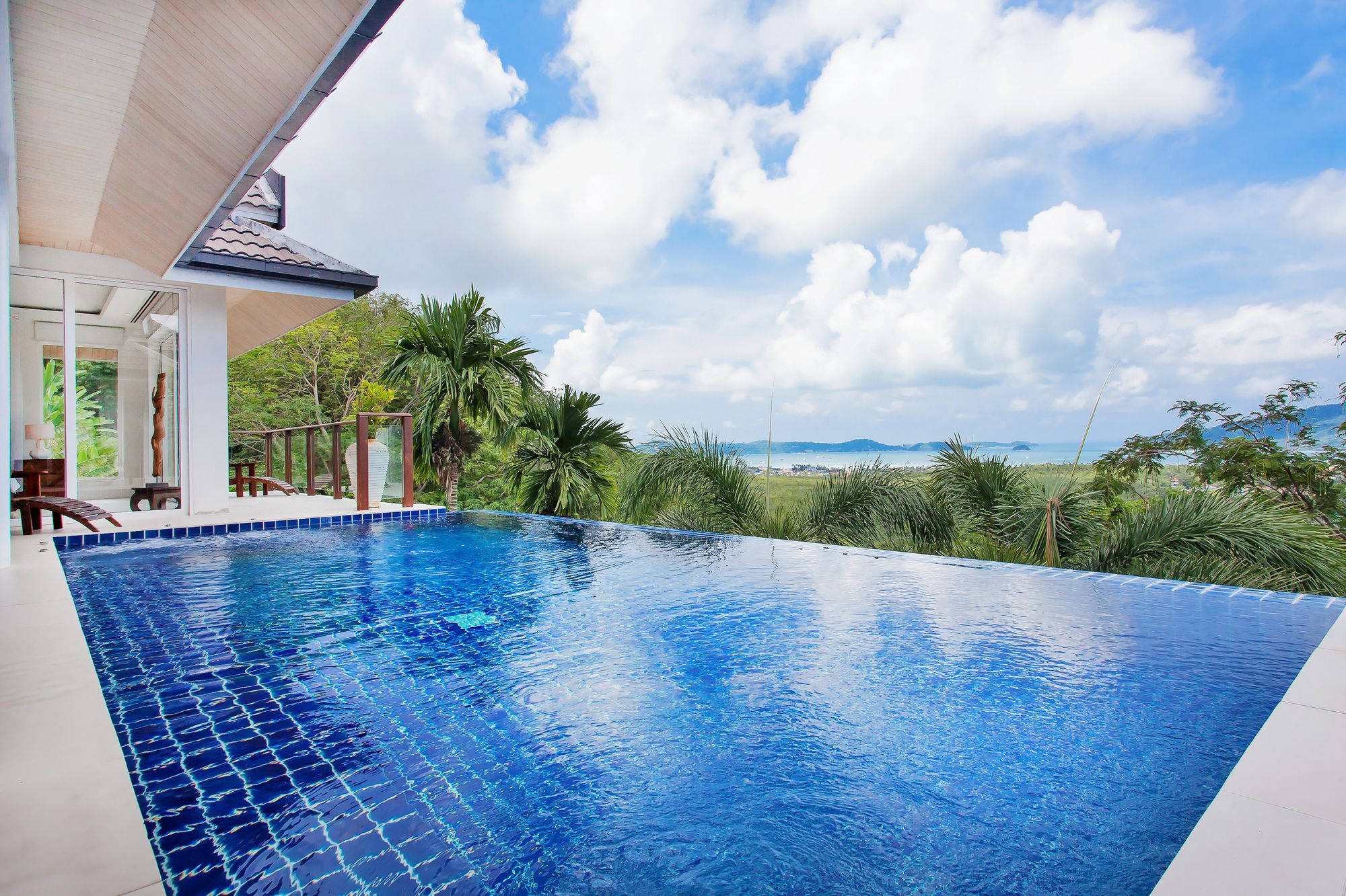 Villa Alangkarn Andaman 5 Bed Infinity Pool With Incredible View Nai Harn Екстер'єр фото
